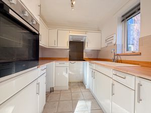 Photo 6- click for photo gallery